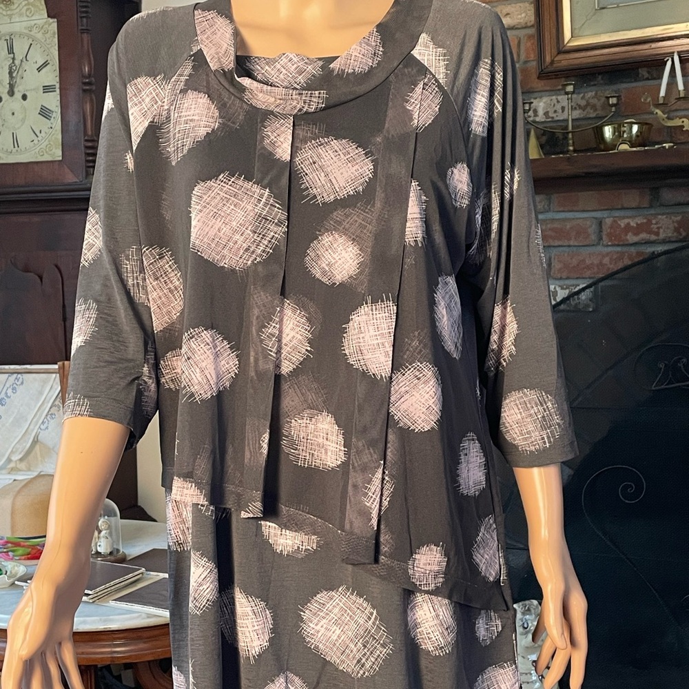 Gray and Pink Patterned Tunic
